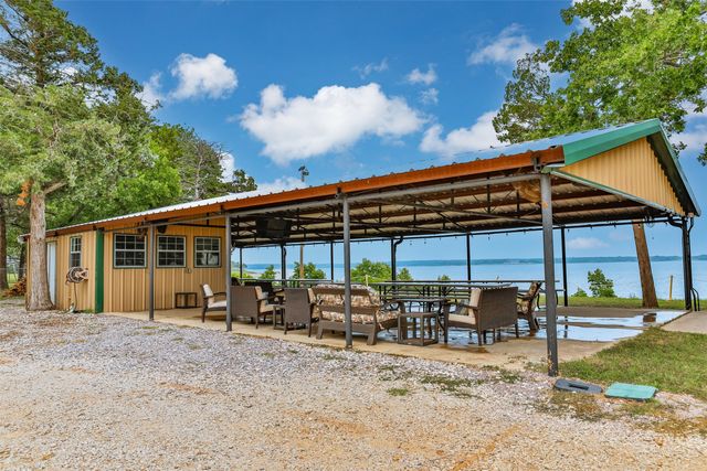 16 Cottonwood Drive, Gordonville, TX 76245