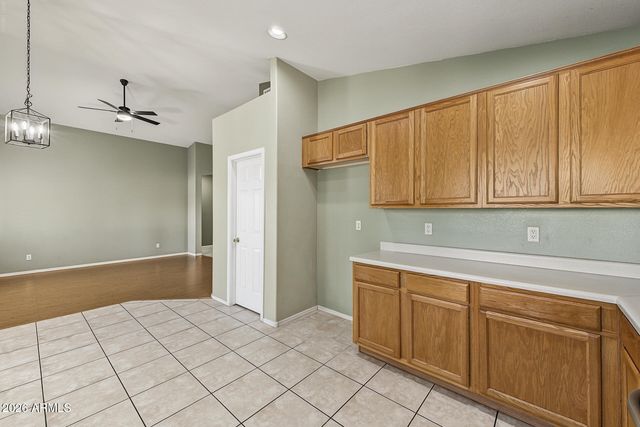 2742 S CAMELLIA Court, Chandler, AZ 85286
