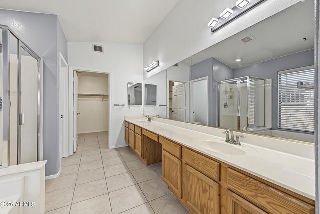 2742 S CAMELLIA Court, Chandler, AZ 85286