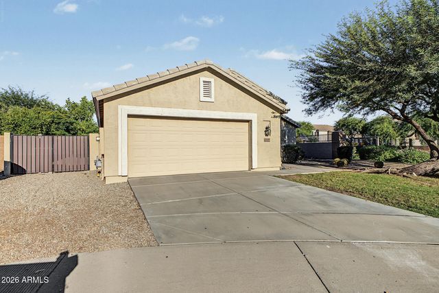 2742 S CAMELLIA Court, Chandler, AZ 85286
