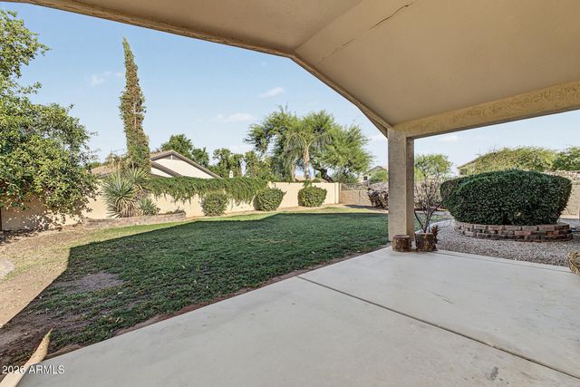 2742 S CAMELLIA Court, Chandler, AZ 85286