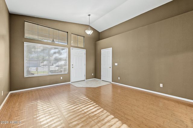 2742 S CAMELLIA Court, Chandler, AZ 85286