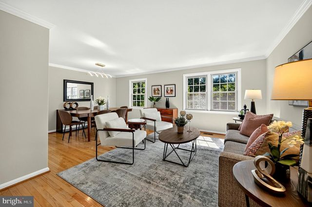 8227 GOLDSTREAM CT, Vienna, VA 22182