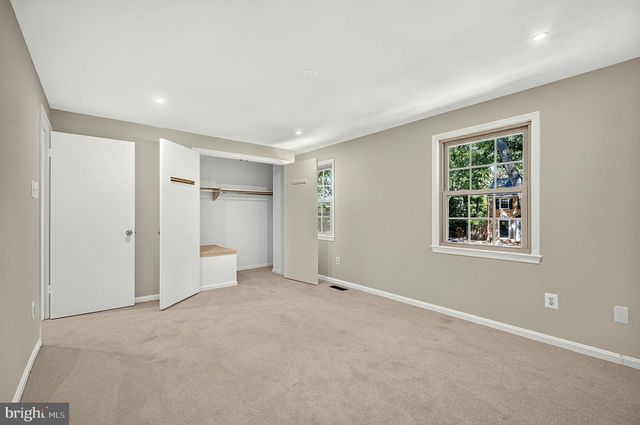 8227 GOLDSTREAM CT, Vienna, VA 22182