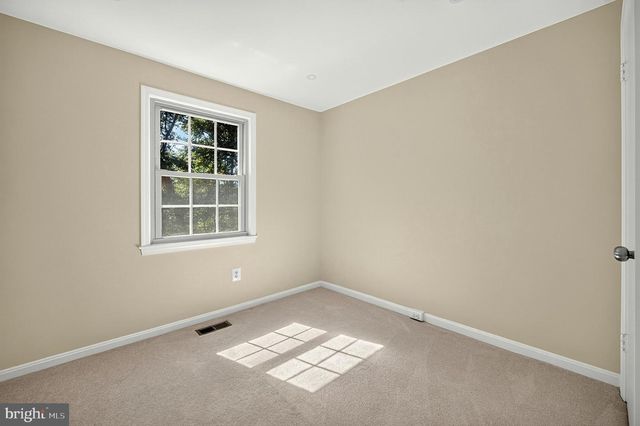 8227 GOLDSTREAM CT, Vienna, VA 22182