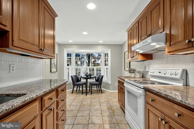 8227 GOLDSTREAM CT, Vienna, VA 22182