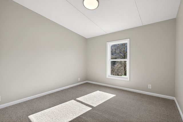 593 Cedar Bend Rd, Beechgrove, TN 37018