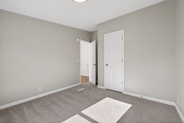 593 Cedar Bend Rd, Beechgrove, TN 37018