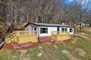 593 Cedar Bend Rd, Beechgrove, TN 37018