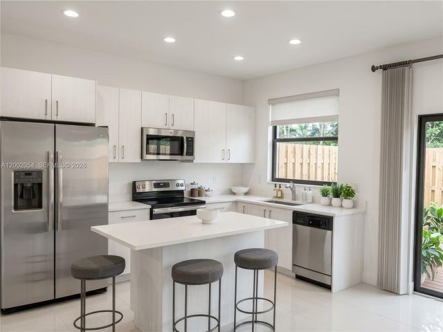 12525 NW 23rd Pl, Miami, FL 33167