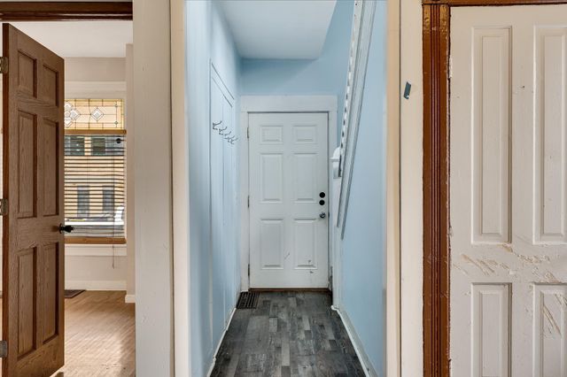 1178 W Broadway Street, Winona, MN 55987