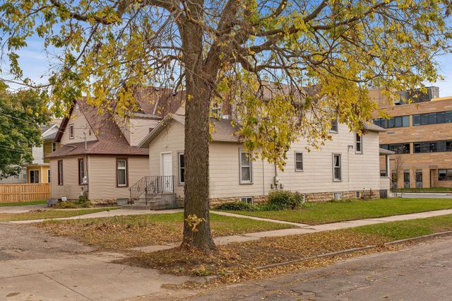 1178 W Broadway Street, Winona, MN 55987