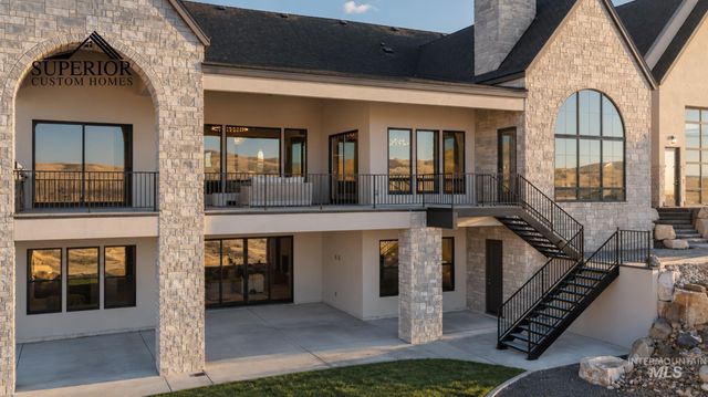 7195 N Cairnhill Way, Eagle, ID 83616