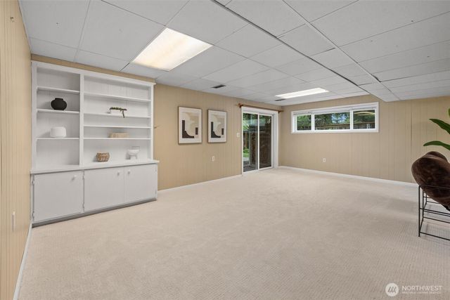 317 145th Avenue NE, Bellevue, WA 98007