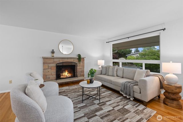 317 145th Avenue NE, Bellevue, WA 98007