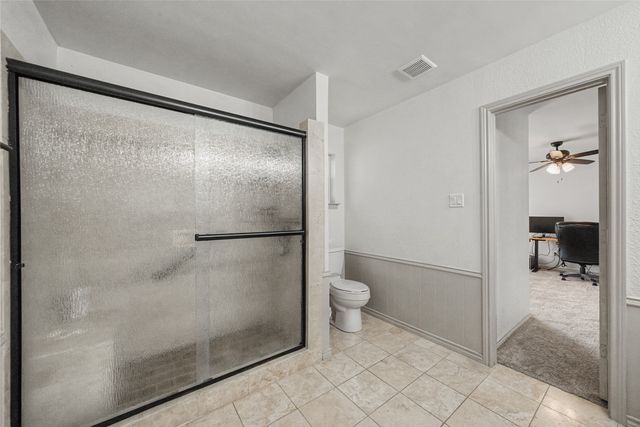 2415 Lakeview Circle, Arlington, TX 76013