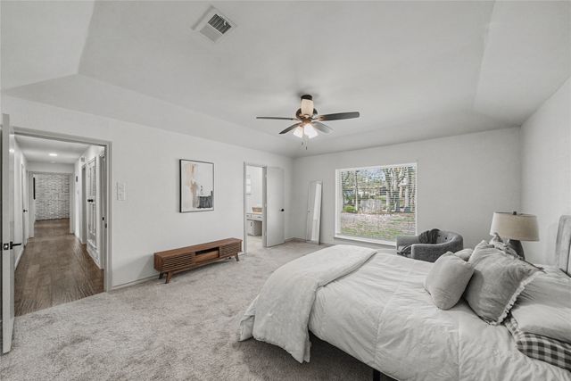 2415 Lakeview Circle, Arlington, TX 76013