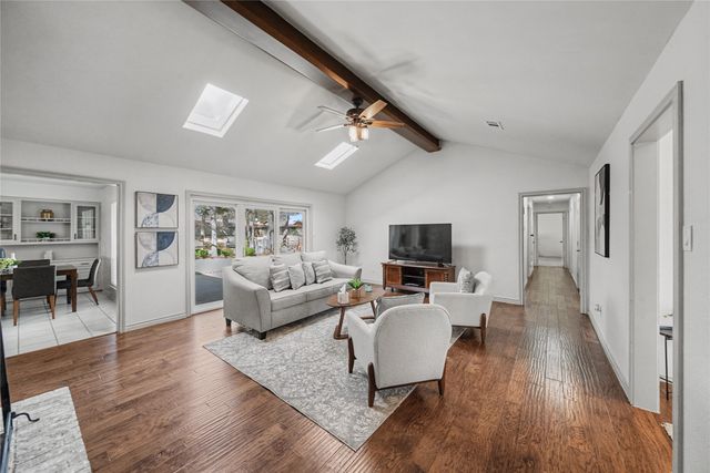 2415 Lakeview Circle, Arlington, TX 76013