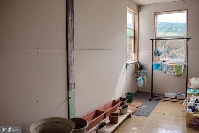 128 MARKET ST E, Williamstown, PA 17098