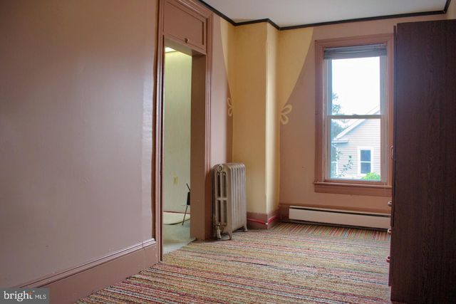 128 MARKET ST E, Williamstown, PA 17098