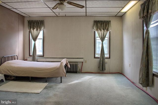 128 MARKET ST E, Williamstown, PA 17098