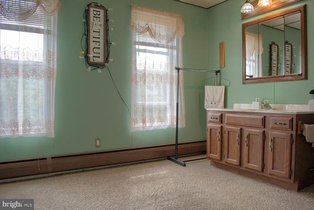 128 MARKET ST E, Williamstown, PA 17098