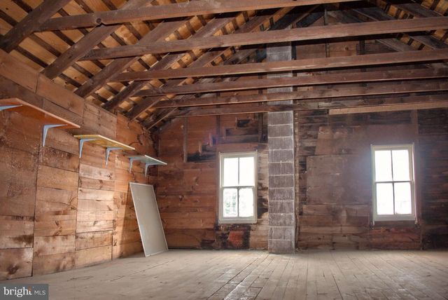 128 MARKET ST E, Williamstown, PA 17098