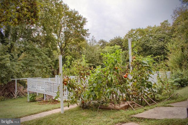 128 MARKET ST E, Williamstown, PA 17098