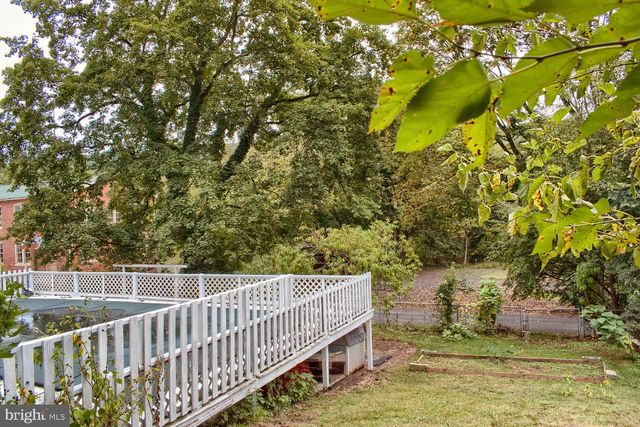 128 MARKET ST E, Williamstown, PA 17098