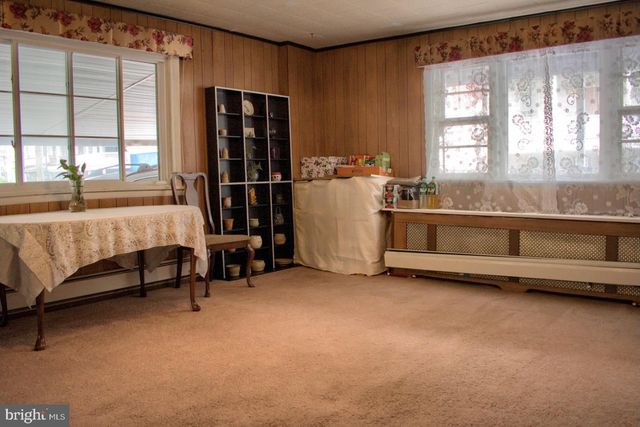 128 MARKET ST E, Williamstown, PA 17098