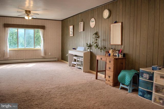 128 MARKET ST E, Williamstown, PA 17098