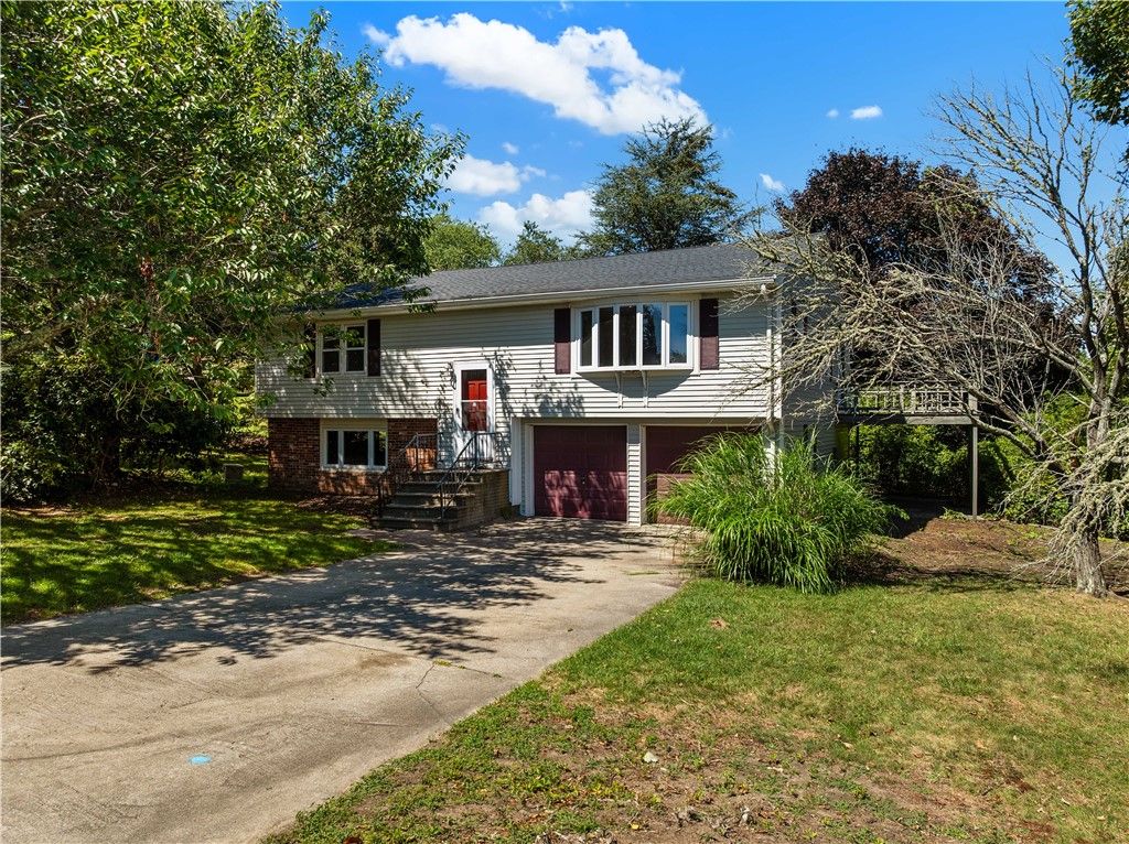 58 Stewart Drive, Portsmouth, RI 02871