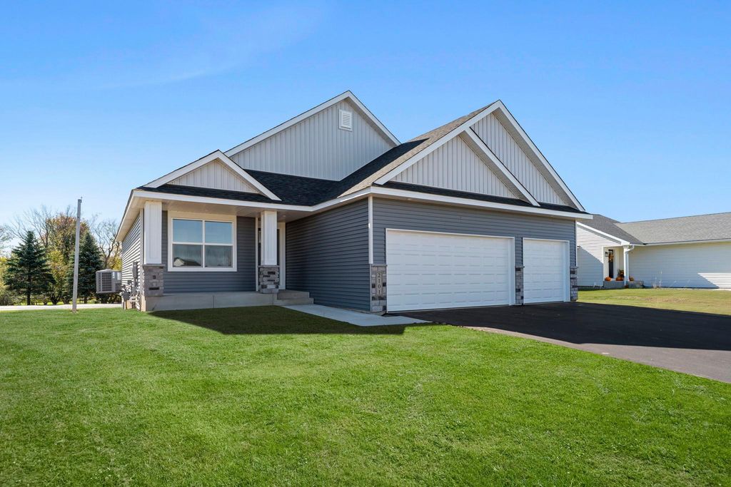 132 Aspen Court, Cannon Falls, MN 55009 — exterior