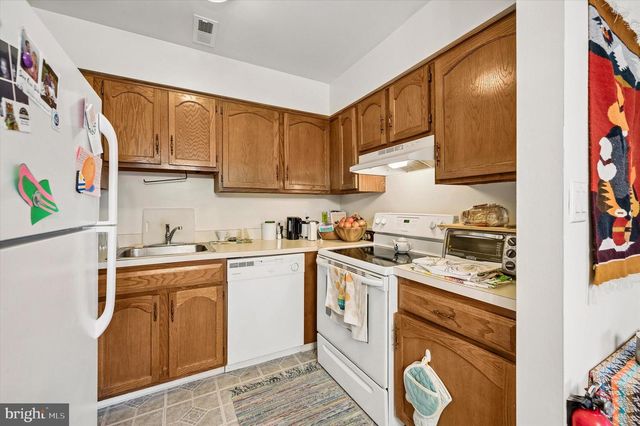 165 PARKER AVE, Philadelphia, PA 19128