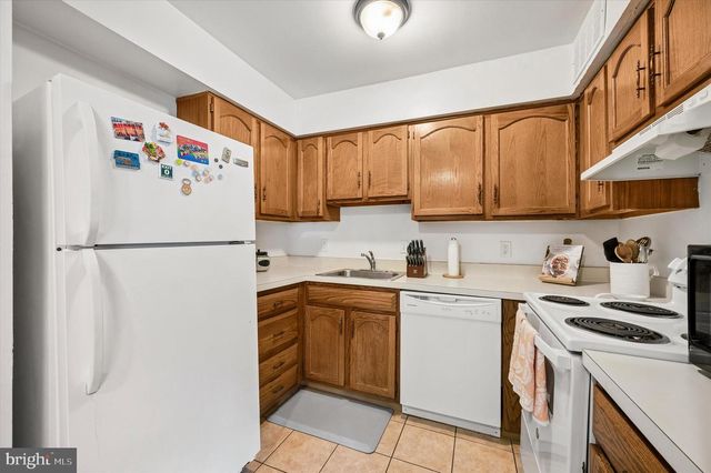 165 PARKER AVE, Philadelphia, PA 19128