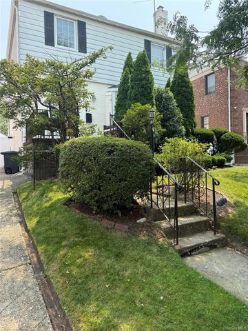80-07 192nd Street, Hollis, NY 11423