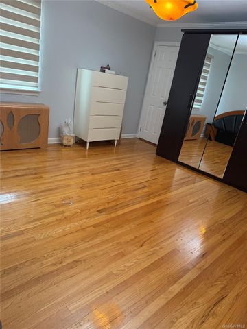 80-07 192nd Street, Hollis, NY 11423