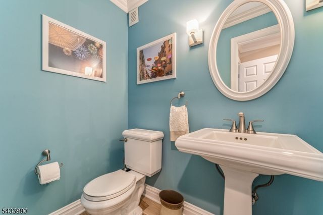 8 Shurts Rd, Readington Twp., NJ 08822