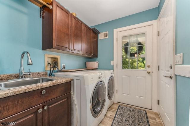 8 Shurts Rd, Readington Twp., NJ 08822