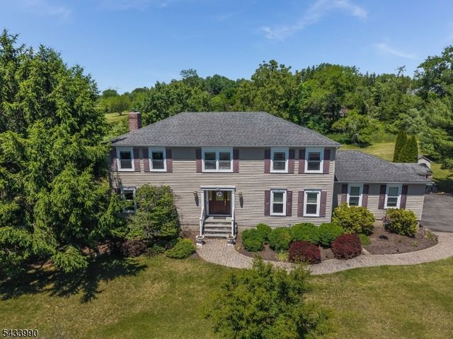 8 Shurts Rd, Readington Twp., NJ 08822