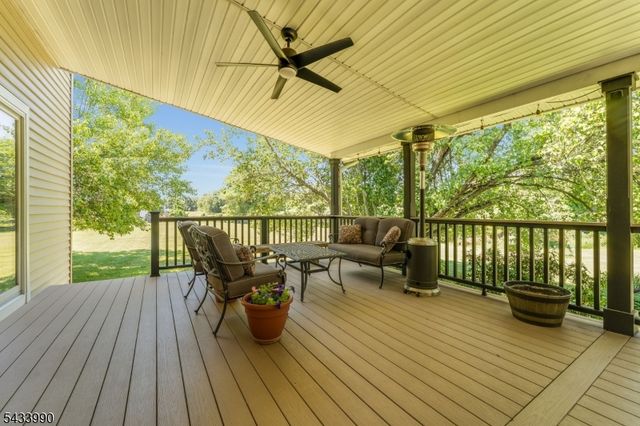8 Shurts Rd, Readington Twp., NJ 08822