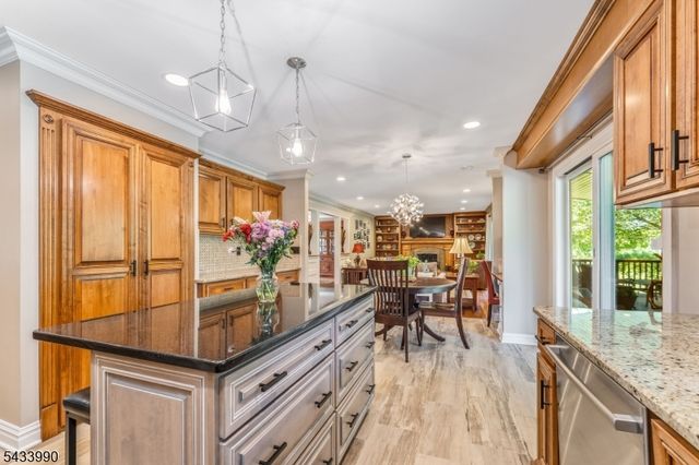 8 Shurts Rd, Readington Twp., NJ 08822