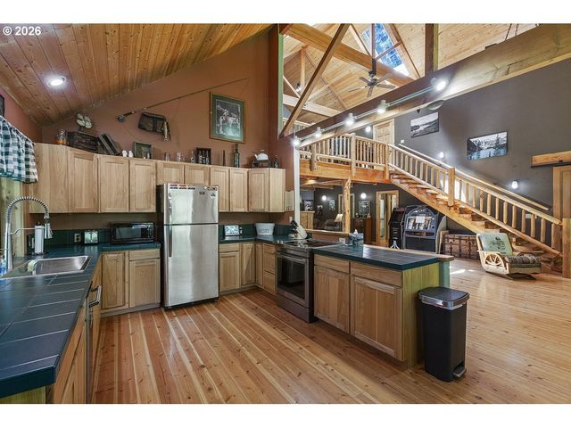 482 S MILLPORT SLOUGH Rd, Lincoln City, OR 97367