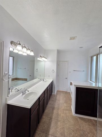 8852 Night Wind Lane, Fort Worth, TX 76244