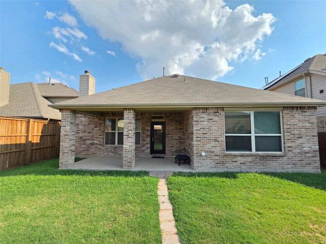 8852 Night Wind Lane, Fort Worth, TX 76244