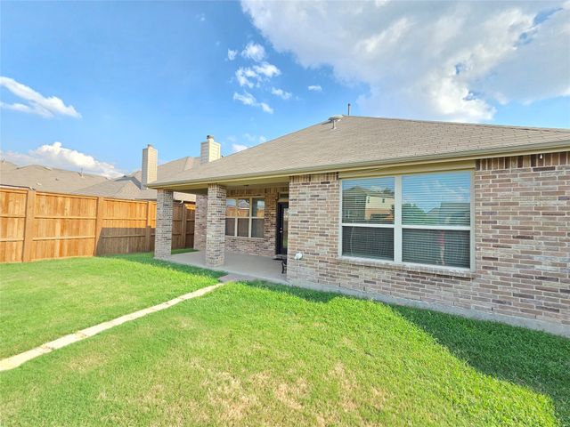 8852 Night Wind Lane, Fort Worth, TX 76244