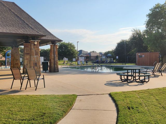 8852 Night Wind Lane, Fort Worth, TX 76244