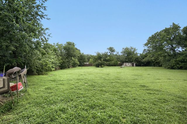 11617 Spence Lane, Balch Springs, TX 75180