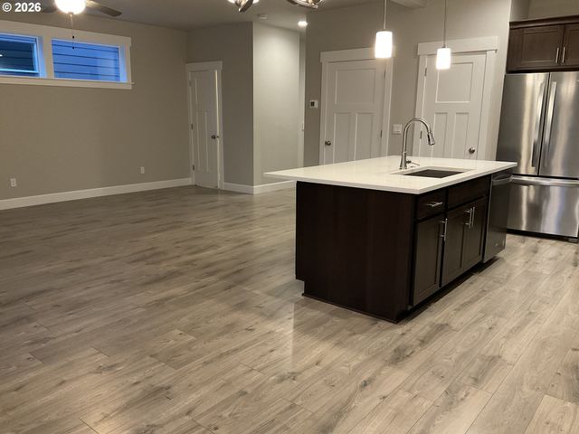 1048 Ne REGAN HILL Loop, Estacada, OR 97023