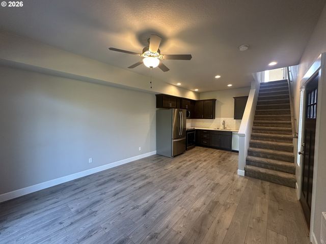 1048 Ne REGAN HILL Loop, Estacada, OR 97023